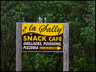 Le restaurant La Sally  à coté du spot de surf